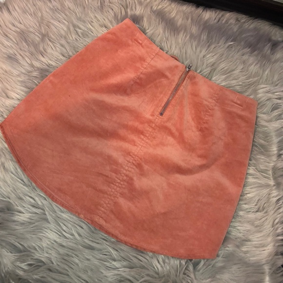 Skirt - Picture 2 of 2